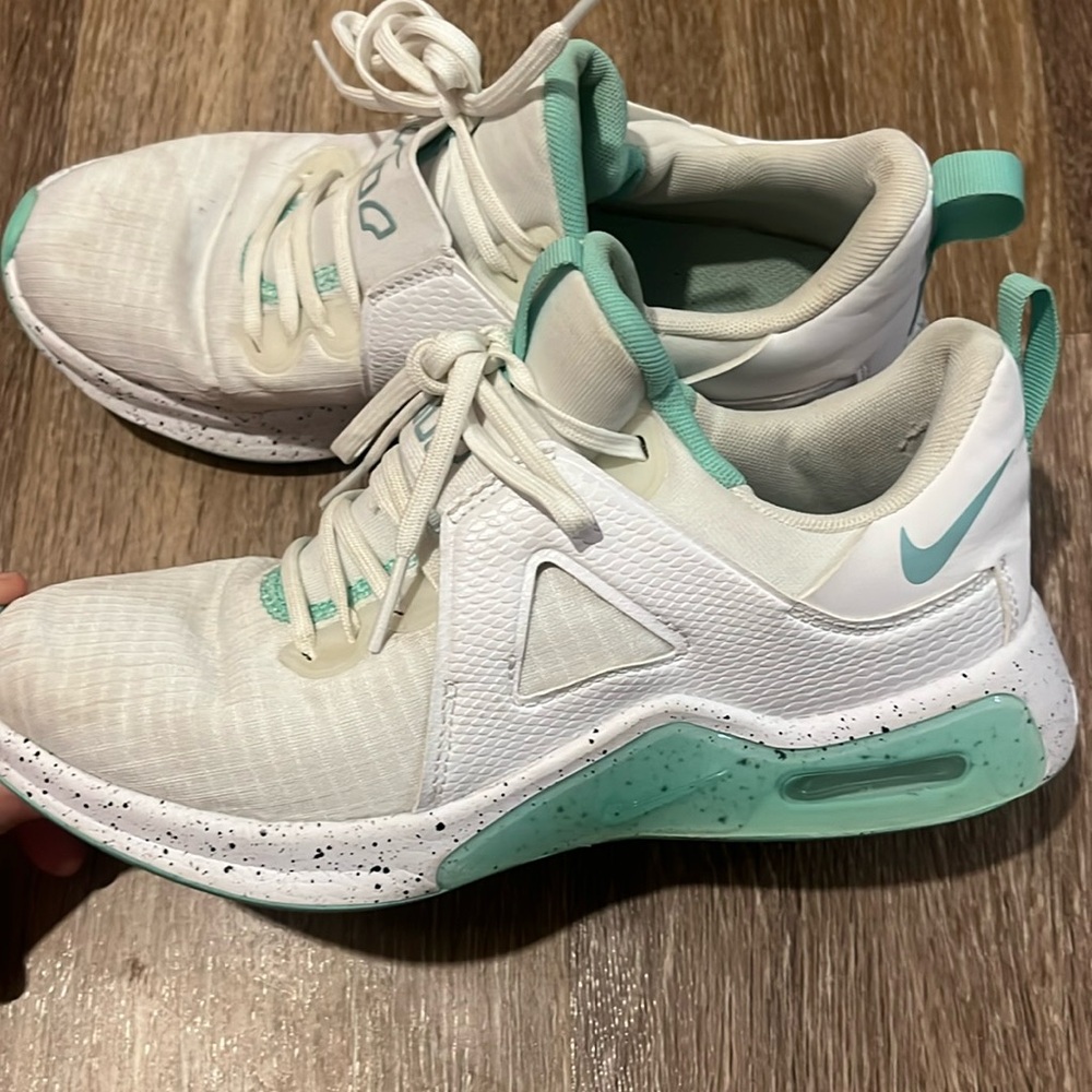 COPY - Nike sneakers air max bella